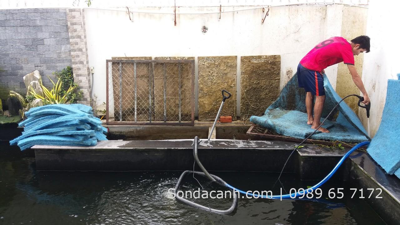 Sơ đồ nguyên lý hệ thống lọc hồ cá koi, hệ thống lọc nước hồ cá ngoài trời, hệ thống lọc hồ cá Koi đơn giản, hệ thống lọc nước hồ cá Koi ngoài trời, cách làm hệ thống lọc nước hồ cá ngoài trời, thể tích bể lọc hồ cá Koi, giá hệ thống lọc hồ cá Koi, cách làm be lọc hồ cá Koi bằng thùng nhựa